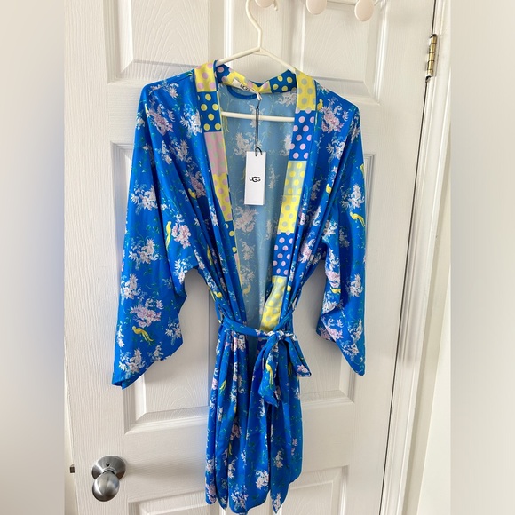 BNWT UGG Lolla Silk Dressing Gown - Picture 1 of 6